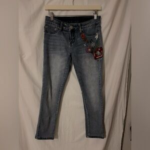 Size 6 low rise jeans with flower embroidered